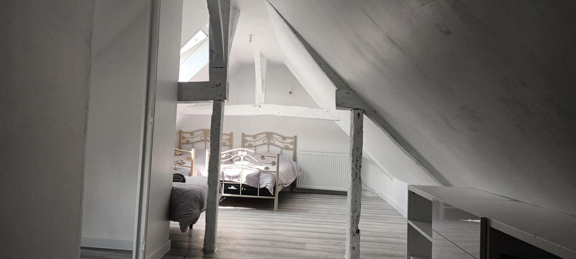 Maison De Campagne Seiches-sur-le-Loir Экстерьер фото